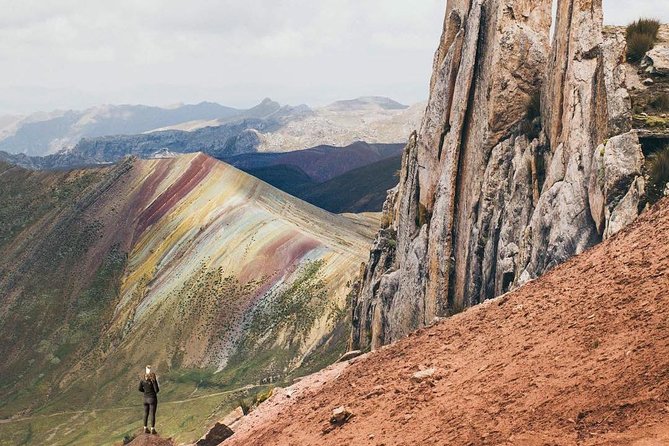 Alternative Rainbow Mountain Palccoyo Hike (6 Small Group) - A 5:00am departure that sets the tone