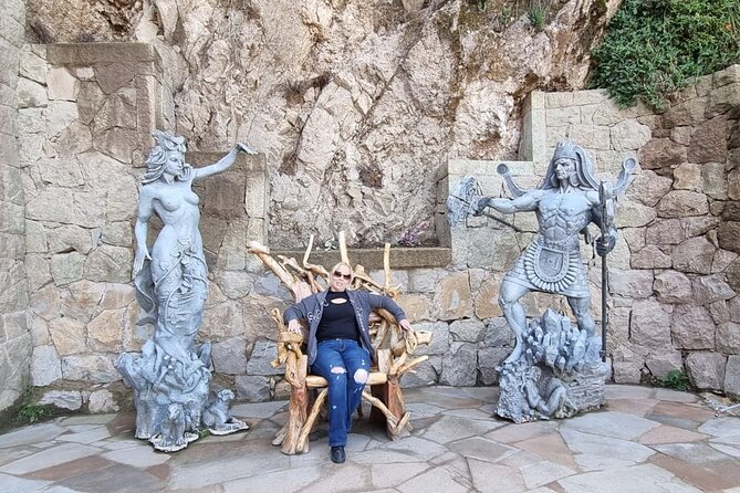 Apukunaq Tianan Private Tour - The short walk to the sculptures, and why it feels efficient