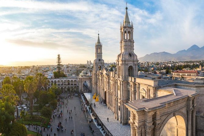 Arequipa and Secret Bars - Barrio de San Lázaro: Small Streets, Ashlar Details, and a Bridge