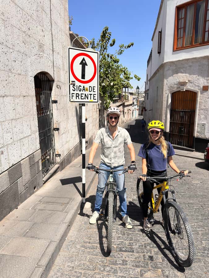 AREQUIPA BIKING CITY TOUR - Puente Chilina and the volcano photo payoffs