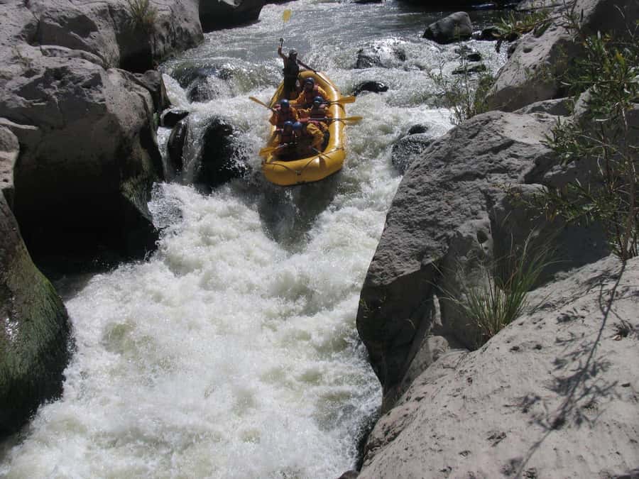 Arequipa: Chili River White Water Rafting with Hotel Pickup - Rafting The 6-Kilometer Chili River Run, 45 Minutes Of Real Action