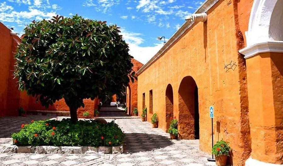 Arequipa: City and Country Tour - Sachaca and the 19th Century Church Stop