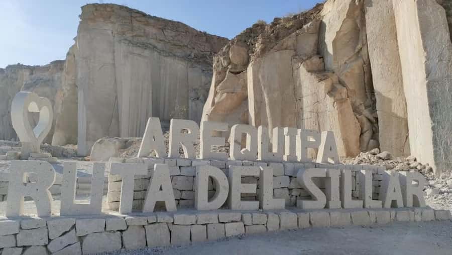 Arequipa: Half Day Sillar Route and Culebrillas Canyon + Yanahuara Viewpoint - The Sillar Route to Añashuayco Quarry: seeing the city’s building stone up close