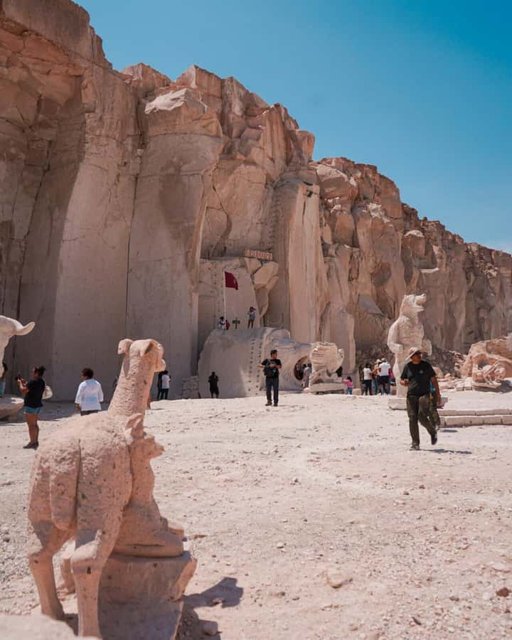 Arequipa: Half Day Sillar Route and Culebrillas Canyon + Yanahuara Viewpoint - Culebrillas ravine: a short walk through an eroded canyon