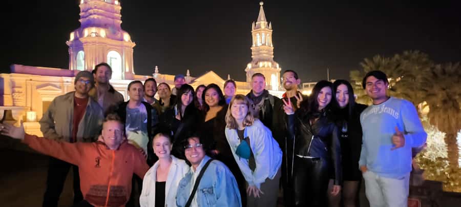 Arequipa: Pub Crawl with Skip-The-Line Access and Drinks - Plaza de Armas start: why this crawl feels low-stress from minute one