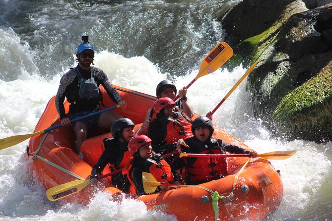Arequipa Rafting adventure on the Chili river with pick-up - Getting Gear On: Helmet, Life Jacket, Wetsuit, Paddle