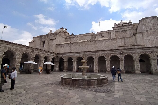 Arequipa Tasting Tour - Mercado San Camilo: the tasting starts to feel like a food hunt