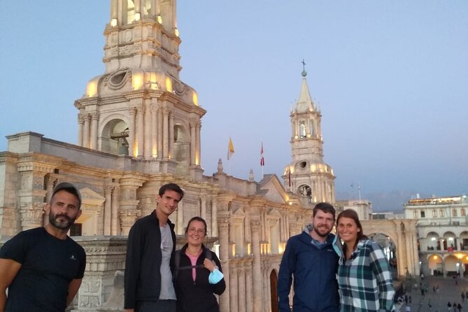 Arequipa Walking Tour city center and drinks experience - Stop 1: Mundo Alpaca Arequipa, where fiber becomes the story