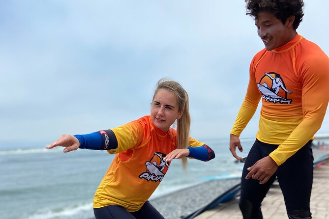 Beginner Surf Lesson in Lima, Perú - The 1.5-Hour Lesson Flow: Stretch, Simulation, Then Your First Real Attempts