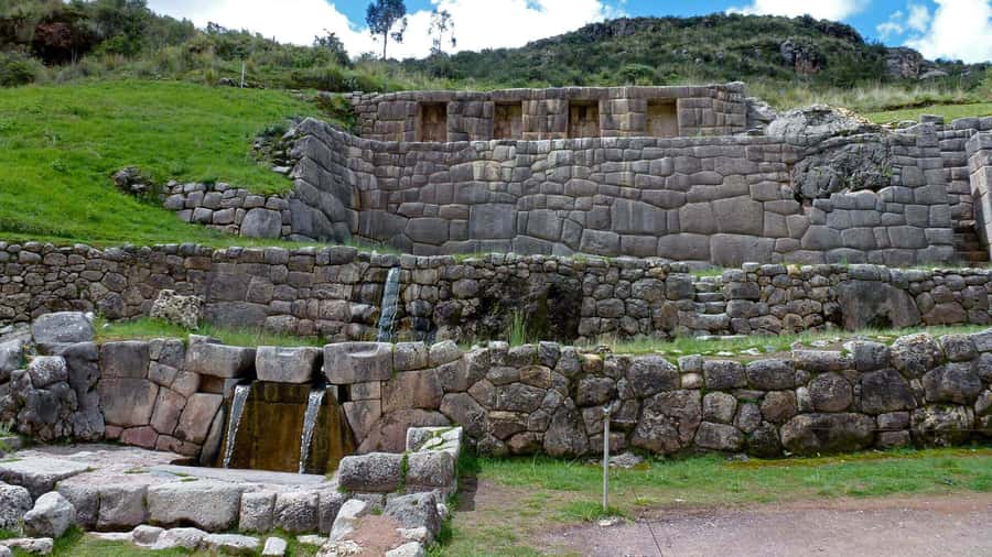 Best Cusco City Tour Half Day Experience - Puka Pukara: a military fortress with practical spaces
