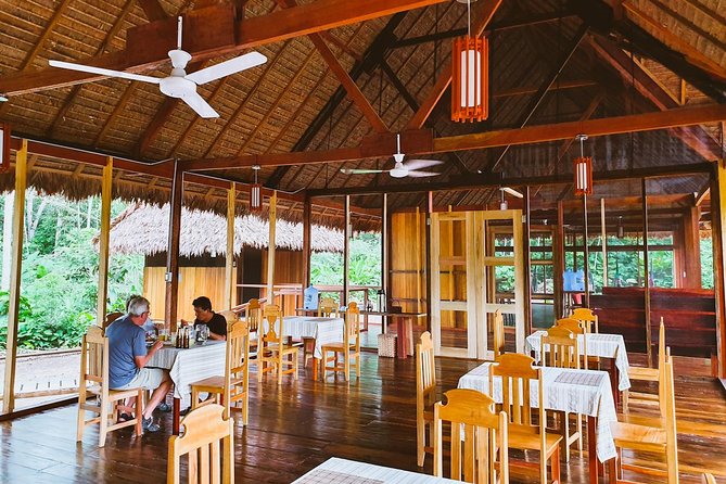 Best of Tambopata 2 nights by JunglePro - Tambopata River Day: Monkeys, Parrots, Toucans, and Optional Fishing