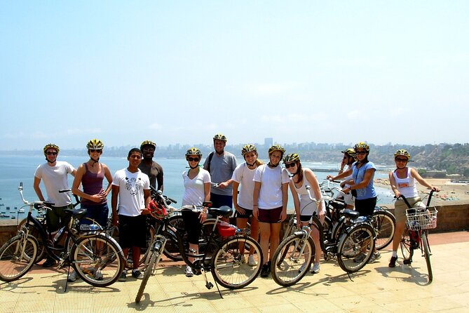 Bike Tour San Isidro, Miraflores and Barranco, - Miraflores Malecon: sea views and coastal cycling without the hassle