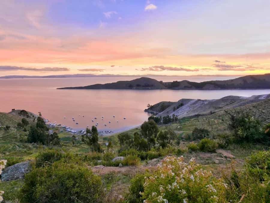 Bolivia: Full day to Copacabana & Isla del Sol - Crossing from Puno to Copacabana: what the day really feels like