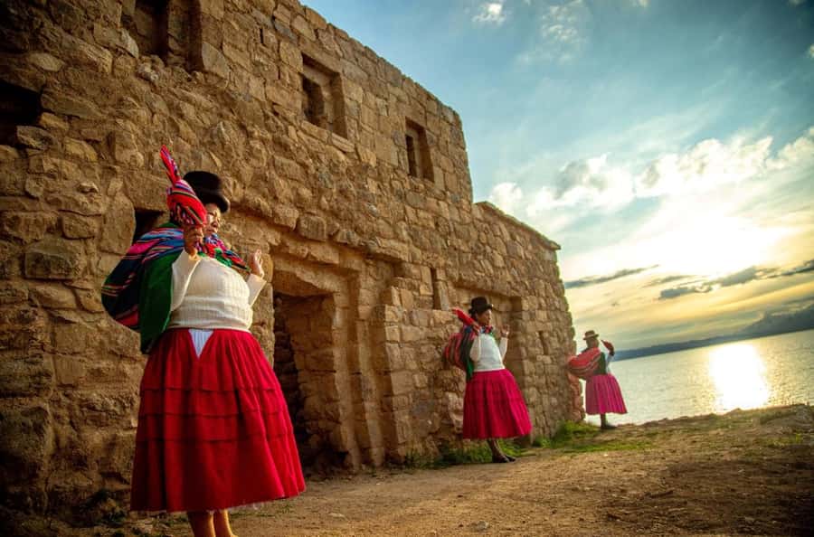 Bolivia: Full day to Copacabana & Isla del Sol - Pilkoken, Umani stairs, and the Eternal Fountain of the Incas