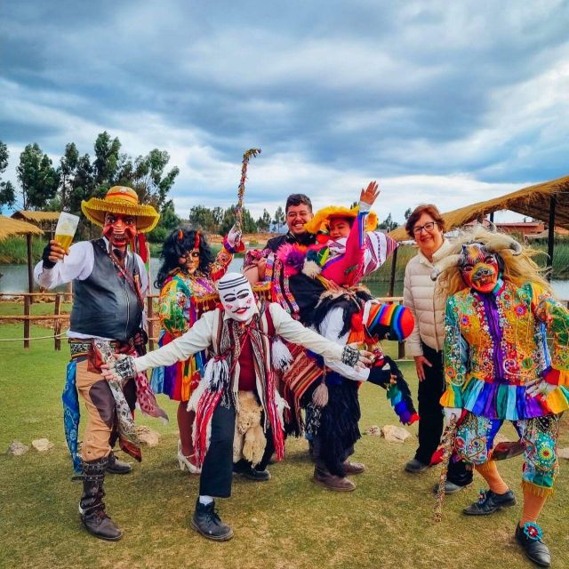 BUS 180 CUSCO - Huayllarccocha lake and the Andean myths staging