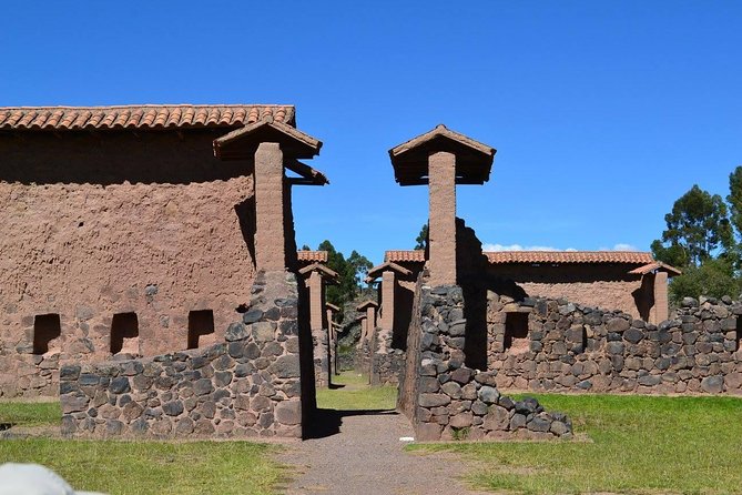Bus Puno to Cusco Route of the Sun - Stop 1: Museo Litico Pukara, Potters and the Material Story of Southern Peru