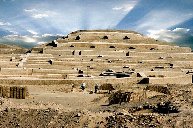Cahuachi Pyramids Tour and Artisanal Workshop in Nazca - The Nazca Lines Connection, How the Guide Ties It Together
