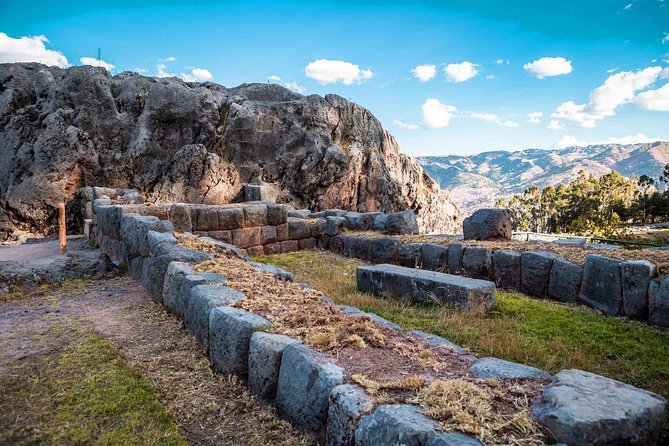 City Tour Cusco with Pisco Sour classes (Half day) - Stop 4: Q’enqo, Ceremonial Stones and Underground Passages