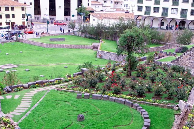 City Tour Cusco with Pisco Sour classes (Half day) - Stop 5: Puka Pukara, a Military Post That Watched Access