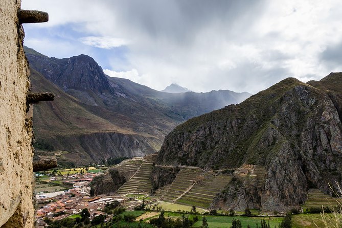 City Tour, Sacred Valley, Machupicchu and Maras Moray in 5 Days - Day 2 Sacred Valley full day: alpacas first, then Pisac, Urubamba lunch, Ollantaytambo, and the train