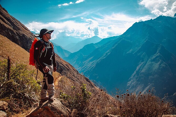 Classic Choquequirao Trek - 5 Days / 4 Nights - Day 1: From Cachora Glacier Views to Chiquisca Camp