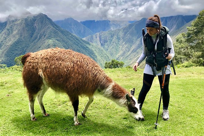 Classic Inca Trail To Machu Picchu 4 Days And 3 Nights 2026 - Day 1: Wilkaraqay, Lunch at Hatunchaca, and Camp at Ayapata