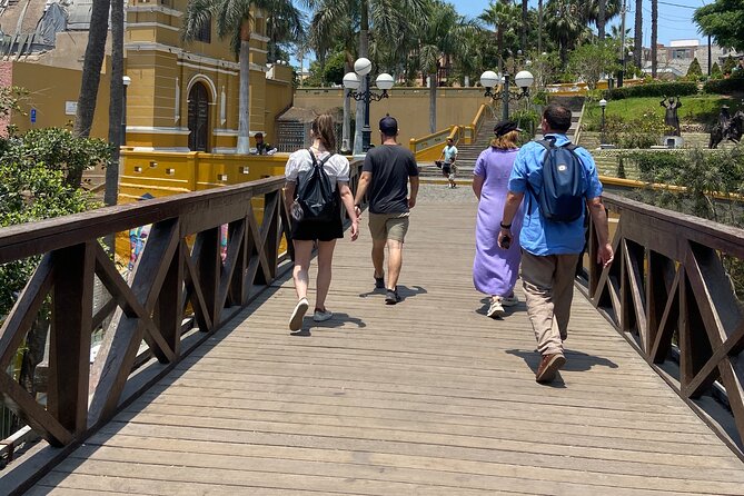 Colorful Barranco Tour and Street Art - Walking comfort tips for Barranco steps and outdoor smells