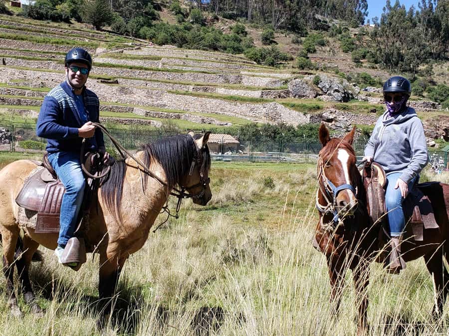 Cusco: 3-Hour Horse Riding Tour to the Temple of the Moon - The ranch start: instructions, helmets, and meeting your team