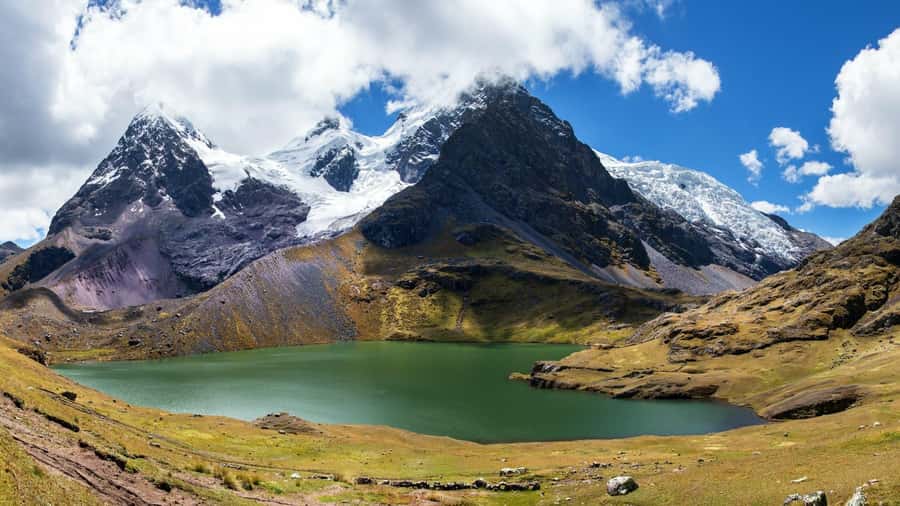 Cusco: Ausangate Tour 7 Lagoons full day - The ride to Pacchanta: breakfast and altitude reality
