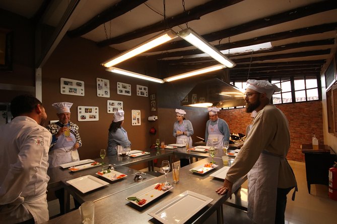 Cusco Billingual Cooking Class at 6pm - Step 2: learning Peruvian ceviche with fresh ingredients