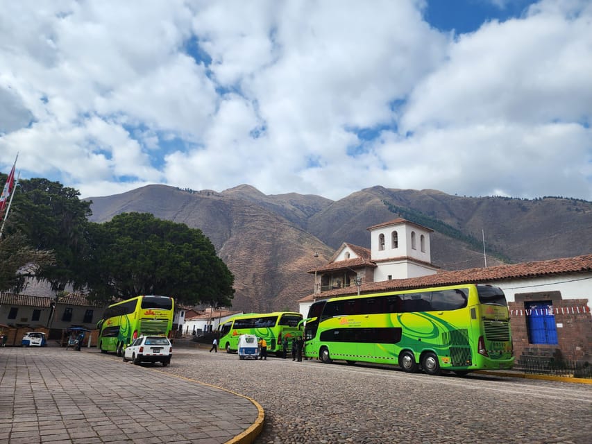 Cusco: Bus Turistico Puno Cusco con Tour y Buffet - The planned breaks: Schweizerhaus and Harbor Lights Artisan Cafe