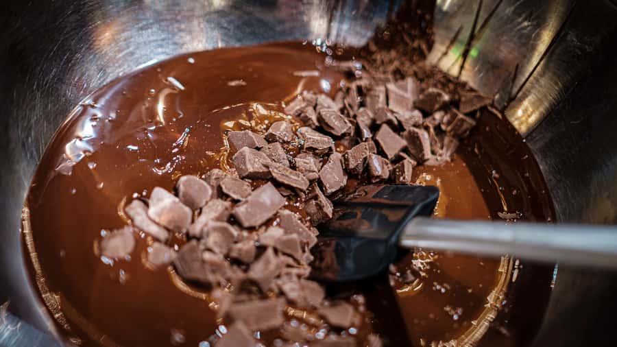 Cusco: Chocolate Workshop with the Best Local Organic Cacao - Hands-on in 150 minutes: pralines and mendiants in Belgian style