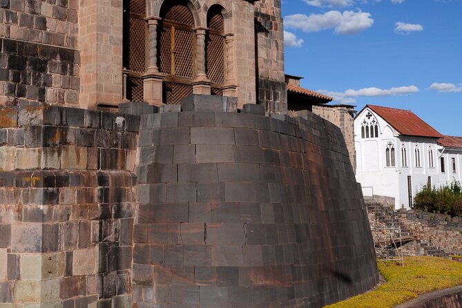 Cusco City Sightseeing and Sacsayhuaman Archeological Park Tour - Stop 2: Qorikancha, the Temple of the Sun layer