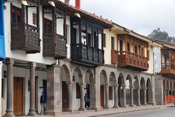 Cusco City Sightseeing, San Pedro Market, Cathedral and Qorikancha Temple - From San Cristóbal Plaza to San Blas, the City Looks Different at First Stop