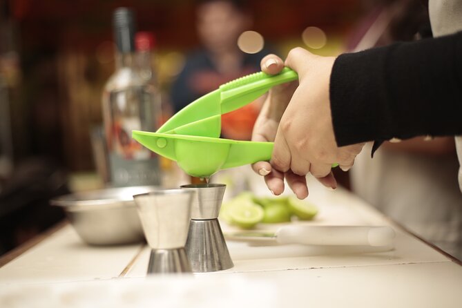 Cusco Cooking Class by ChocoMuseo in Cusco - Making a handmade pisco sour: the toast that actually feels earned