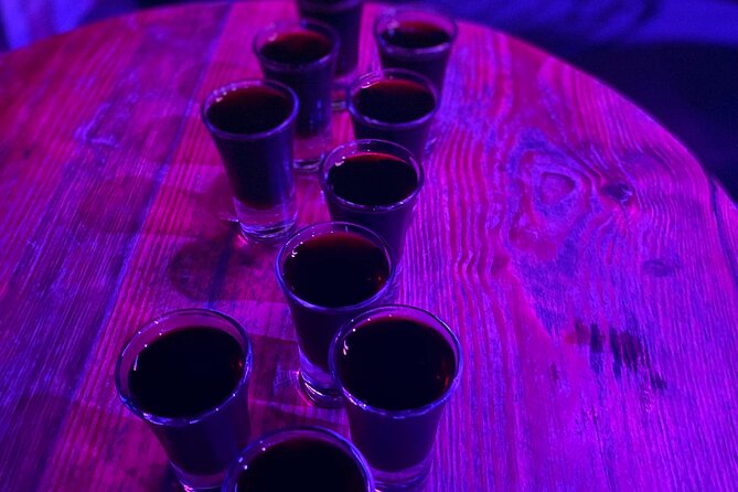 Cusco: Exclusive Pub Crawl with more than 10 Benefits - Bar 3 at Tecsecocha: dance mode and board game time