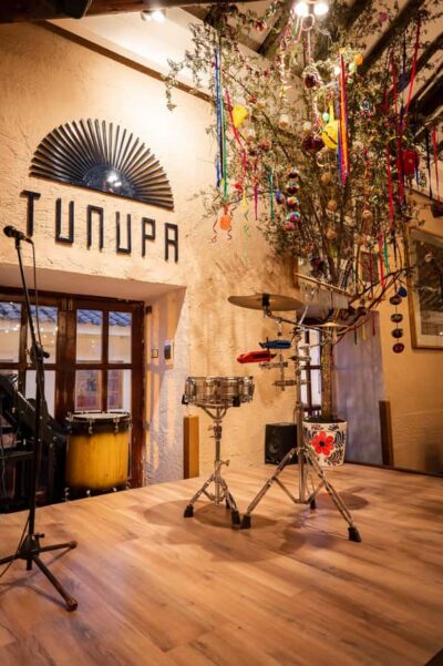 Folkloric Andean Show & 3-Course Dinner at Tunupa