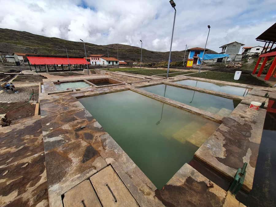 Cusco : full day 7 lagoons with lunch - From Cusco to Pacchanta: what breakfast and transport mean for your day