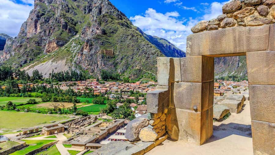Cusco: Full-Day Sacred Valley History Tour - Chinchero: Natural Dyes, Knitting, and Quechua Daily Life