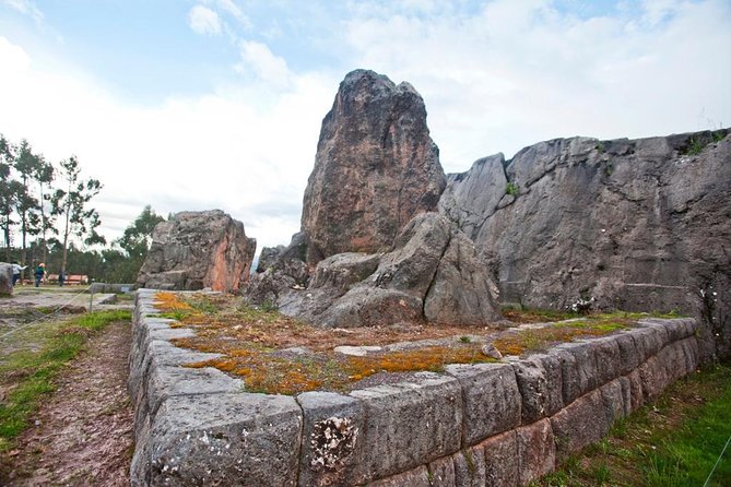 Cusco Half Day City Tour: Four Ruins - Stop 2: Q’enqo, the carved labyrinth and its unanswered questions