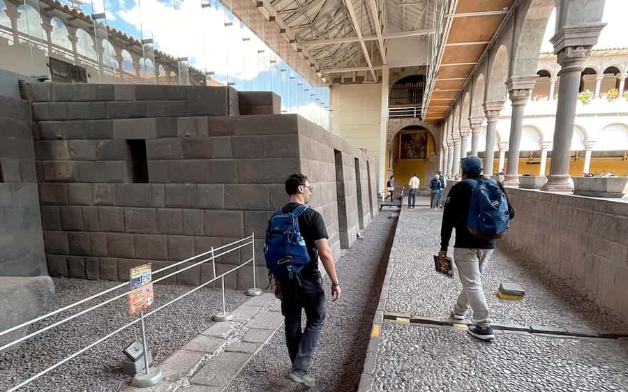 Cusco: Half-day city tour with Coricancha + 4 ruins - Sacsayhuamán’s huge stones and the view that changes everything