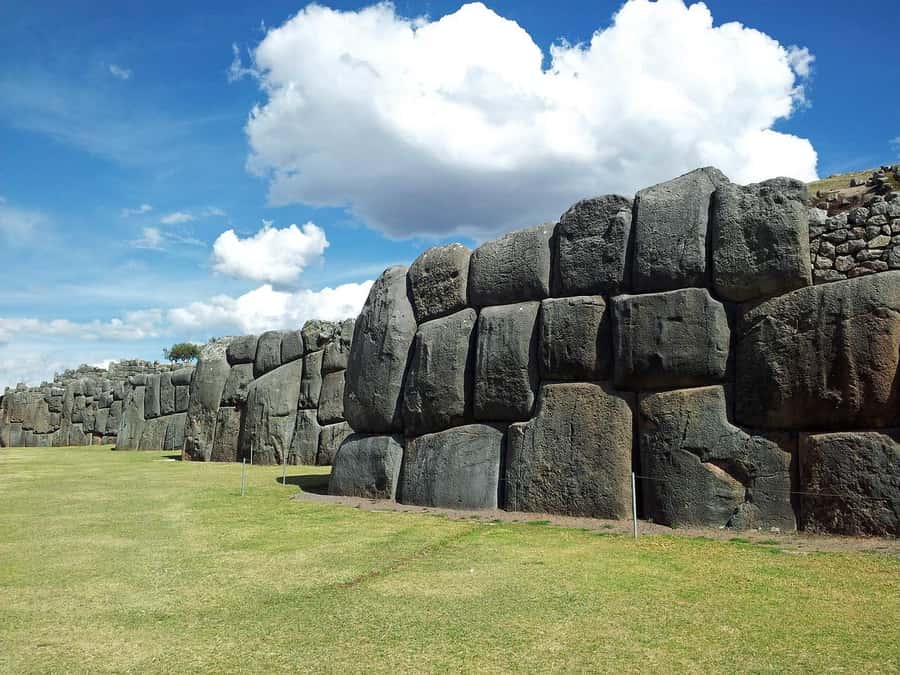 Cusco: Half-Day City Tour with Sacsayhuaman and Q'enco - Transport, guide style, and bilingual help you can actually use