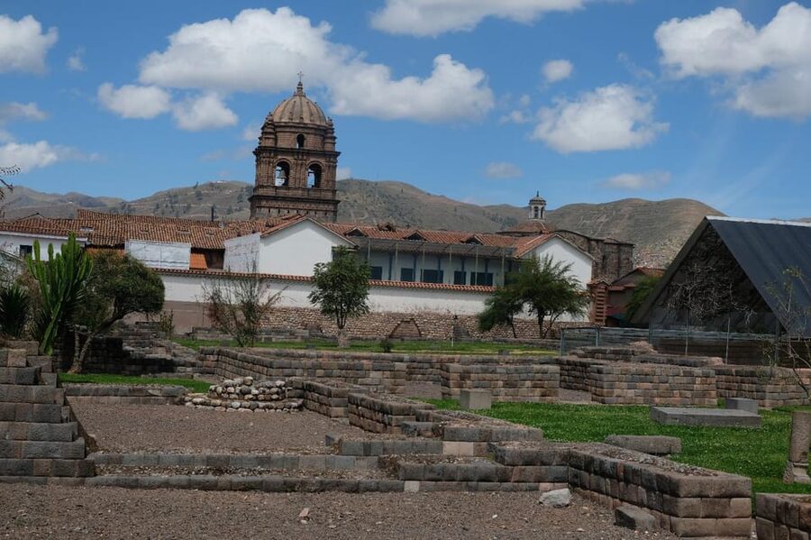 Cusco Highlights Walking Tour: History, Culture, Traditions - Coricancha Temple of the Sun: what’s included, and what you should decide