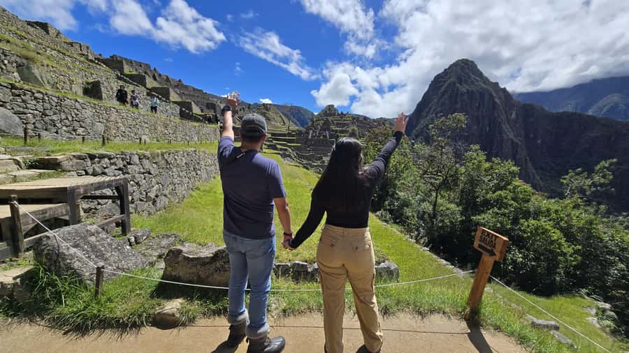 Cusco: Machu Picchu Day Trip with Train + Entrance ticket - What is included, what you must plan, and what to bring