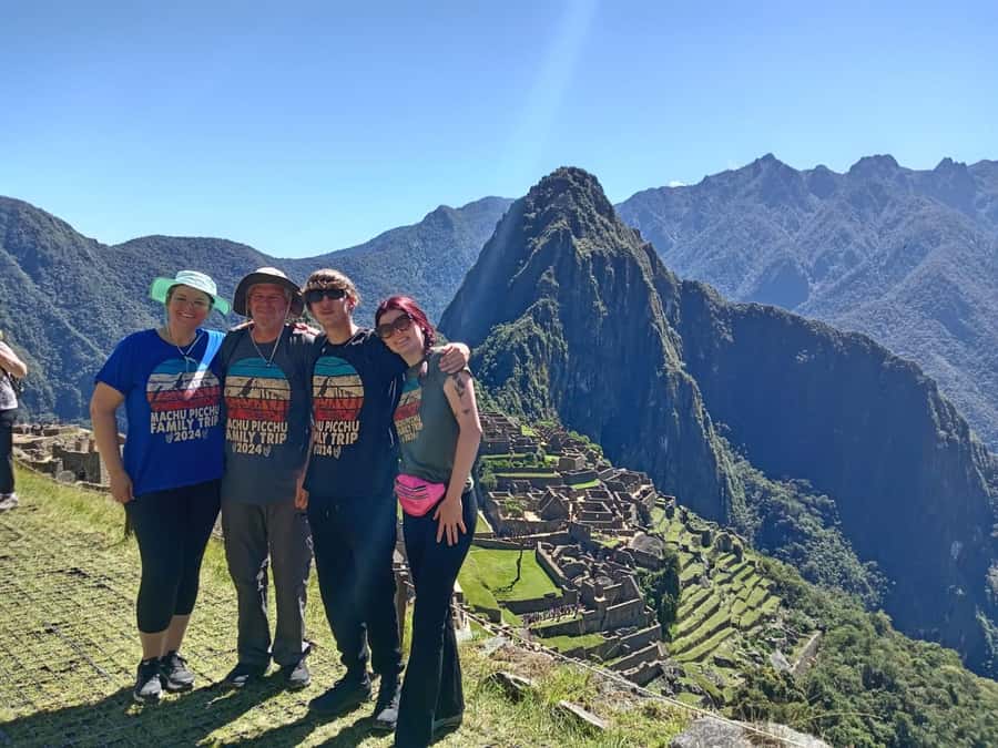 Cusco: Machu Picchu Day Trip with Train + Entrance ticket - Cusco pickup and the early Ollantaytambo transfer