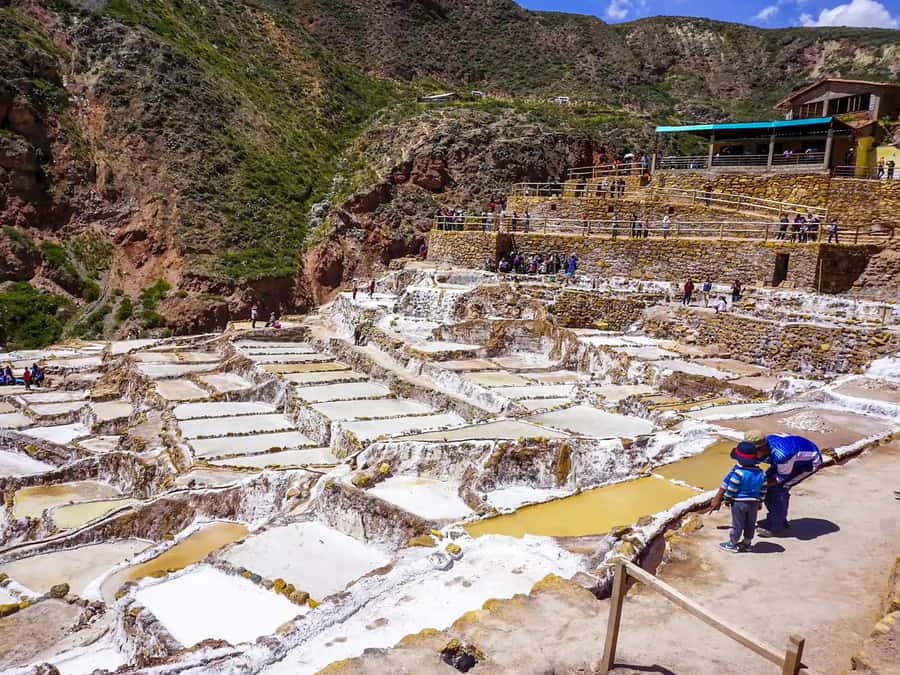Cusco: Moray, Maras Salt Mines, and Chinchero Weavers Tour - Salineras salt mines with 3,000 pools that still work