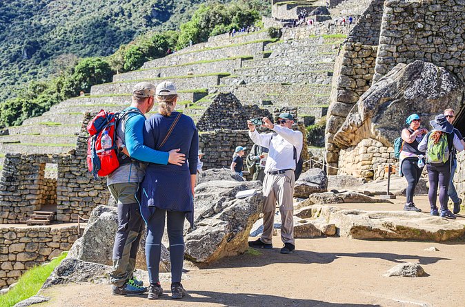 Cusco: One Day Tour to Machu Picchu with Train Transfers - Ollantaytambo to Aguas Calientes: using the train ride as part of the experience