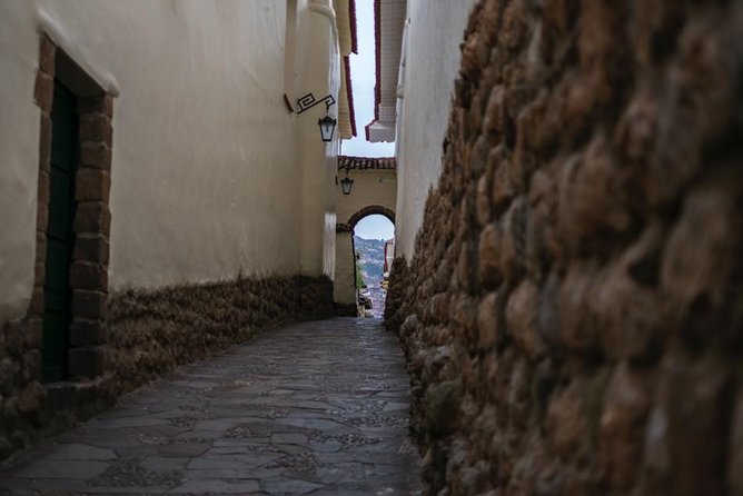 Cusco Photo Day Tour - San Blas Market and lunch stop for a lighter, local break