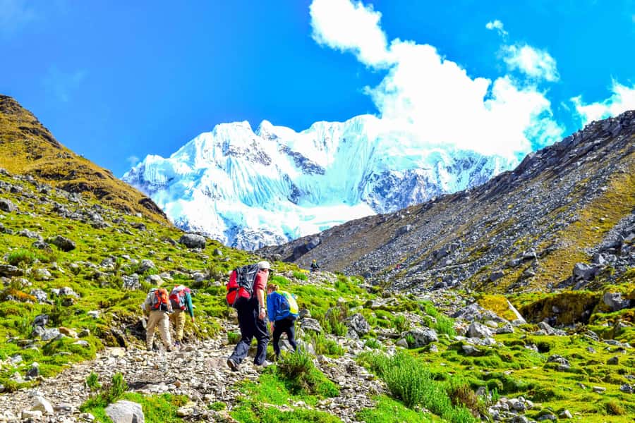 Cusco: Private Full-Day to Humantay Lake with Meals - Salkantay and Humantay peaks: the views that make the effort worth it