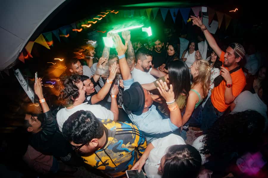 Cusco: Pub Crawl with Skip-the-Line Access and Drinks - Skip-the-line entry and no-cover vibes